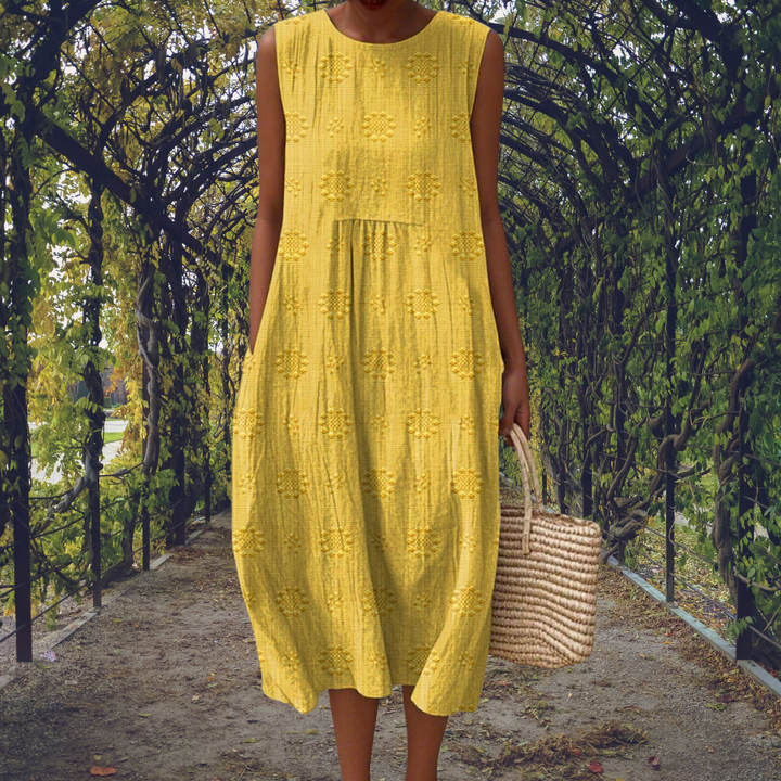 MAYA | ELEGANT SLEEVELESS DRESS WITH POCKETS