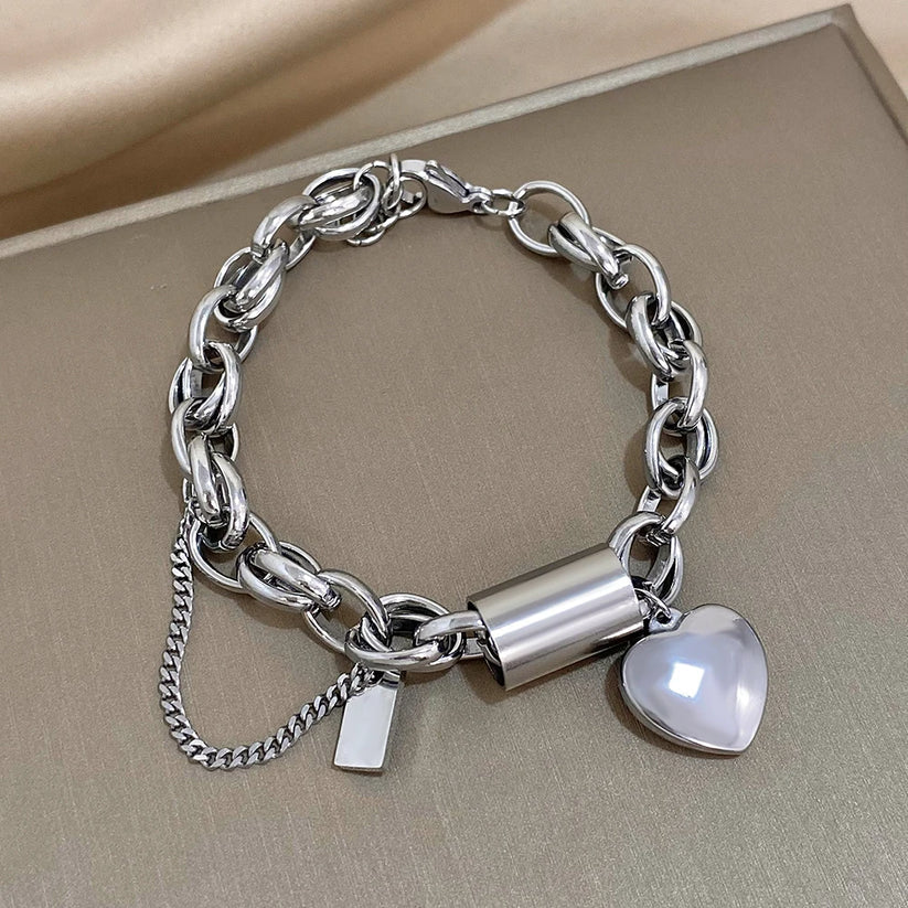 LOVE | CHUNKY HEART BRACELET