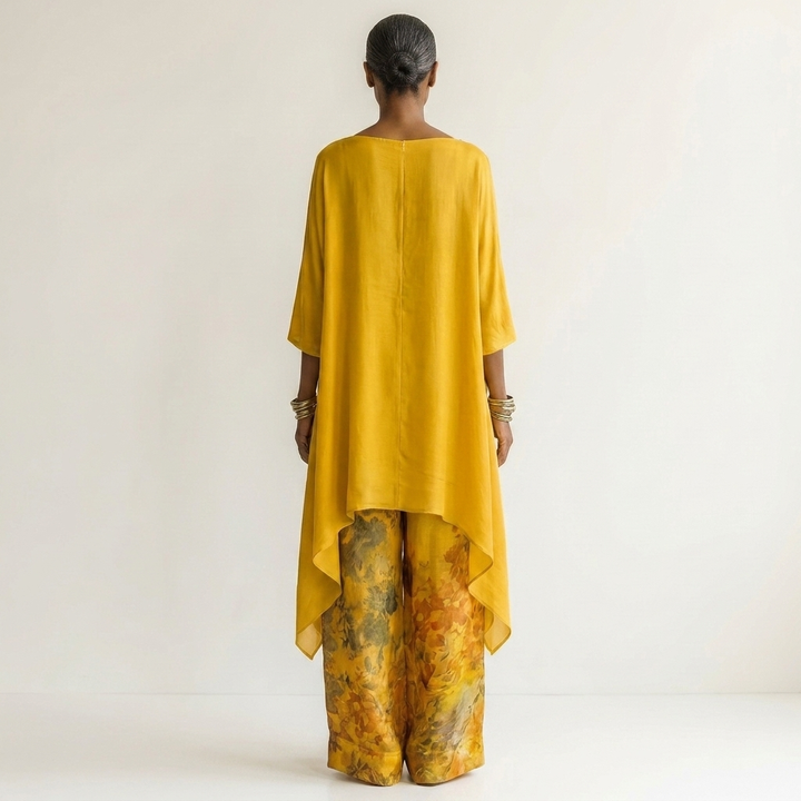 MEREDITH | ELEGANT TWO-PIECE SET WITH ASYMMETRIC TUNIC
