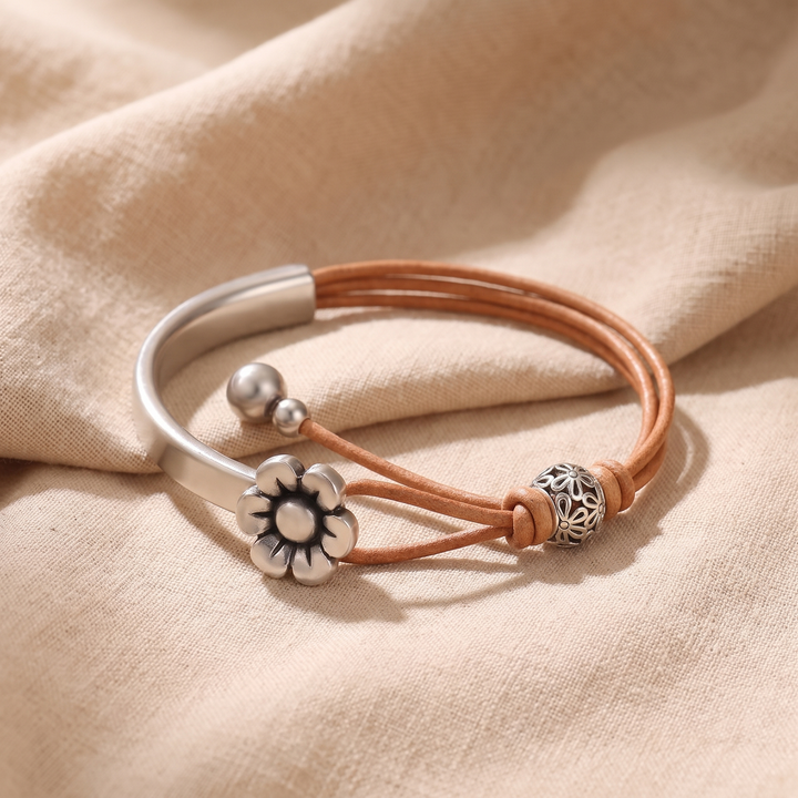 FLORENCE | DAISY CHARM FAUX LEATHER CUFF BRACELET